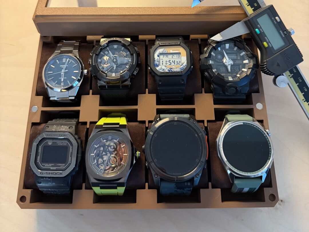 8’li Saat Düzenleyici & Sergileme Tepsisi | Bölmeli Masaüstü Organizer