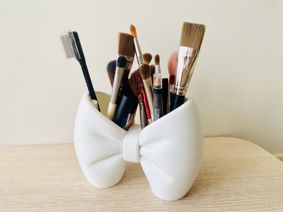 Fiyonk Tasarımlı 2 Bölmeli Organizer | Makyaj Fırçalık – Kalemlik – Diş Fırçası & Macunluk (Dekoratif)