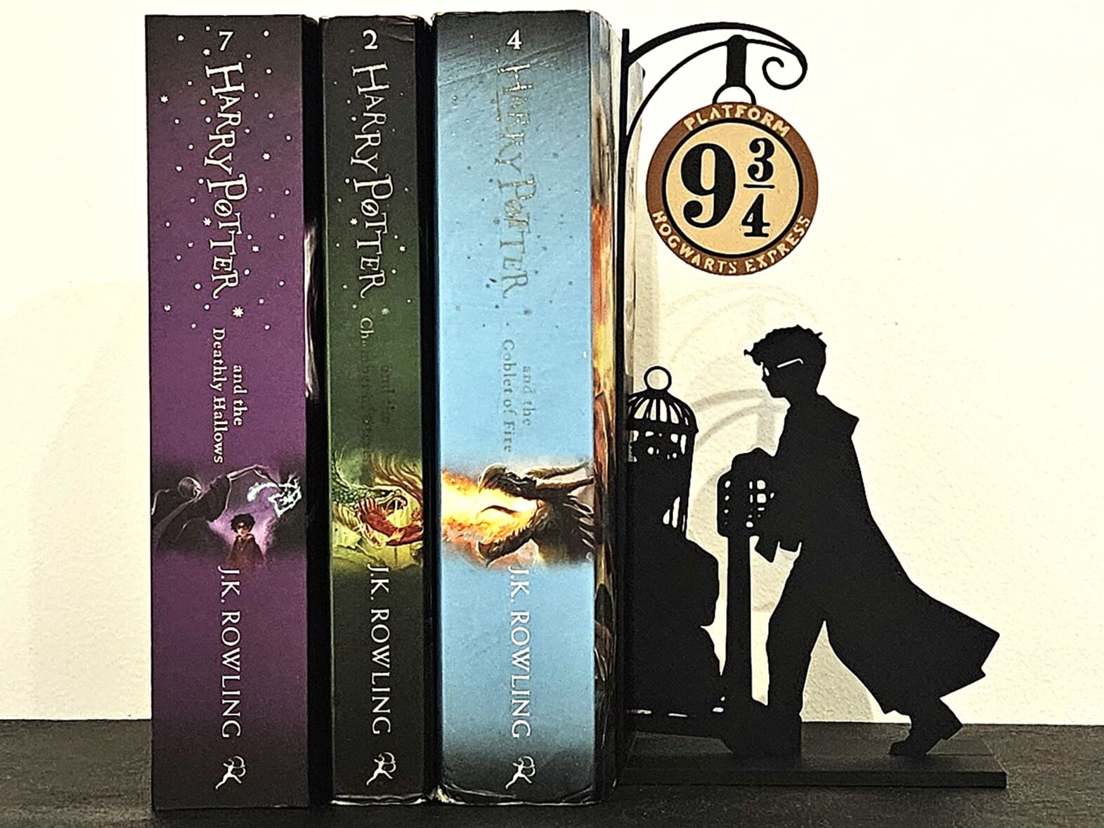 Platform 9¾ Temalı Kitap Tutucu (Bookend) | Harry Potter Esinli Dekoratif Raf Düzenleyici