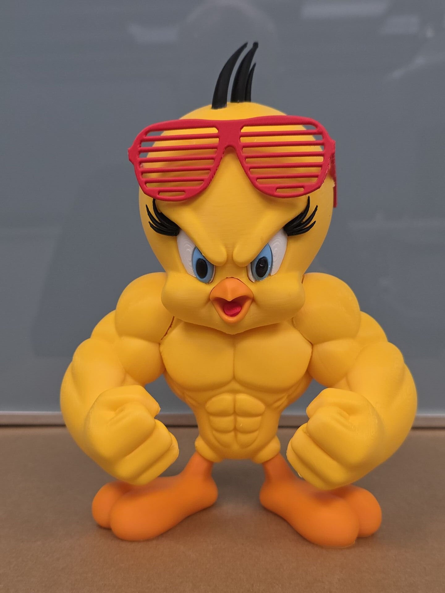 Tweety Temalı Kaslı 3D Baskı Dekor Figürü